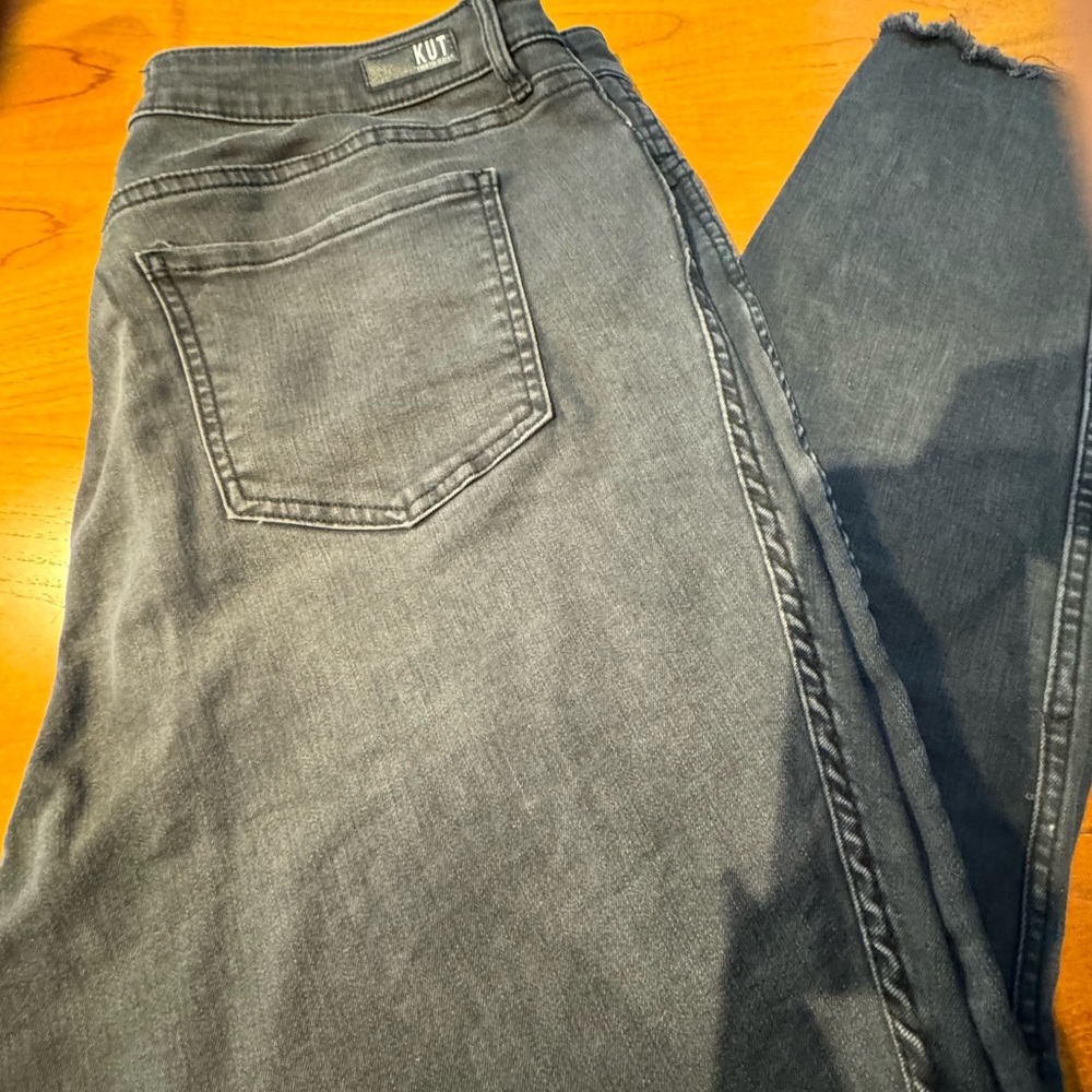 Kut from the Kloth Donna Fab Ab High Waist Frayed Curved Hem Skinny Jeans - 18P